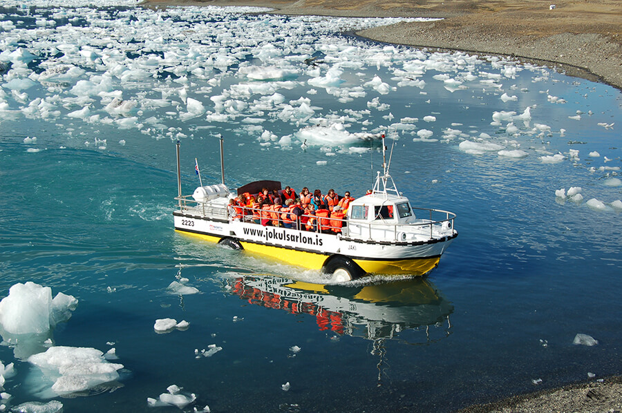 Amphibian boat tour in Iceland