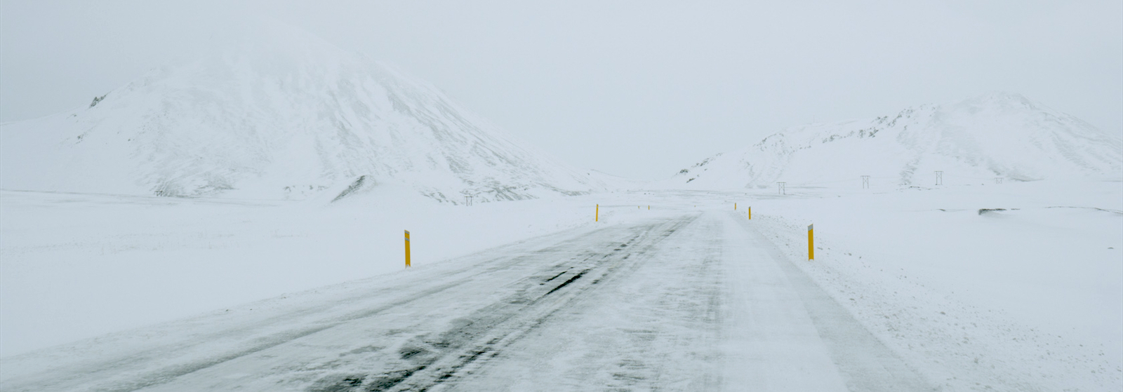 Driving on winter roads in Iceland